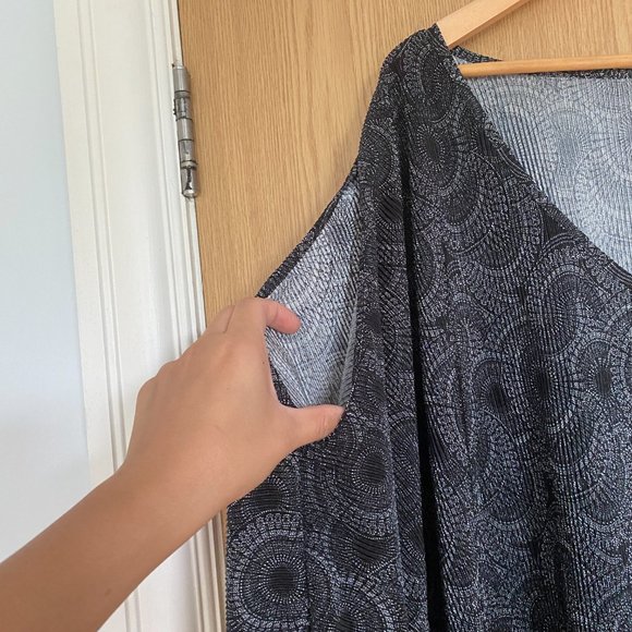 Lovedrobe Black and Silver Geometric Patterned Dress (Women’s Size UK 24) - Picture 2 of 6